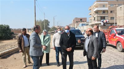 محافظ القليوبية يتفقد أعمال تطوير طريقي الحادثة وترعة الباسوسية 