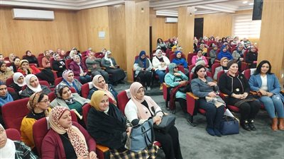 القابضة للمطارات تنظم ندوة عن دور المرأة العاملة في المجتمع المدني