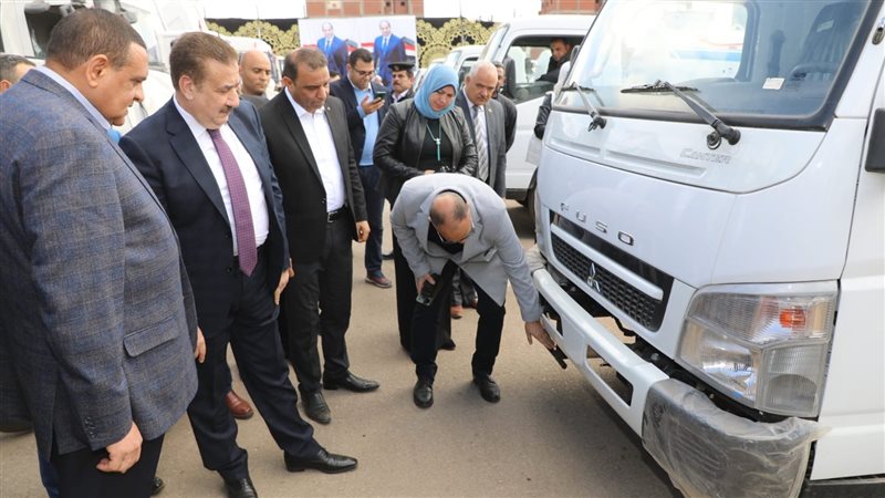 وزير التنمية يتفقد