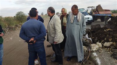 هبوط أرضي بطريق محلة روح- قطور بالغربية (صور)