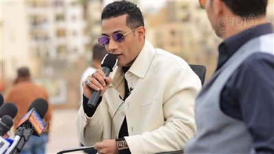 محمد رمضان يهرب مسرعا من فندق بالرياض بسبب الزلزال (فيديو)