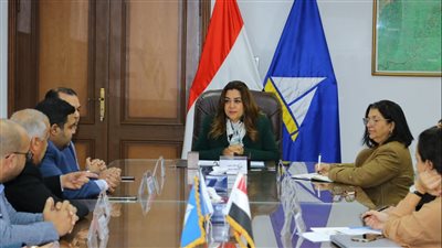 محافظ دمياط تعزى أسرة الطفل ضحية الغرق في الصرف الصحي وتؤكد إحالة الواقعة للتحقيق 