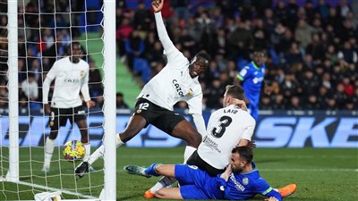 فالنسيا يسقط أمام خيتافي بالدوري الأسباني 