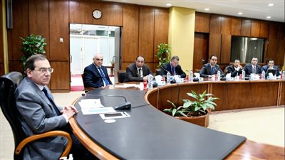 الملا: الإقبال على استخدام الغاز للسيارات يوفر ٨٨ ألف طن وقود سائل