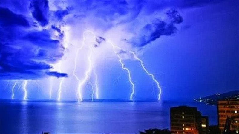 ظاهرة البرق الزلزالي،