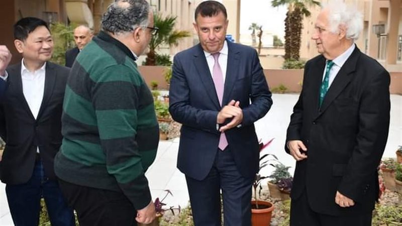 جامعة عين شمس، فيتو