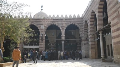 تعرف على نقاط الزيارة وأسعار تذاكر المسار السياحي بالدرب الأحمر