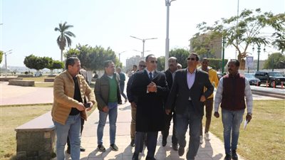 نائب محافظ المنيا يتفقد عددا من الخدمات بالقرى 