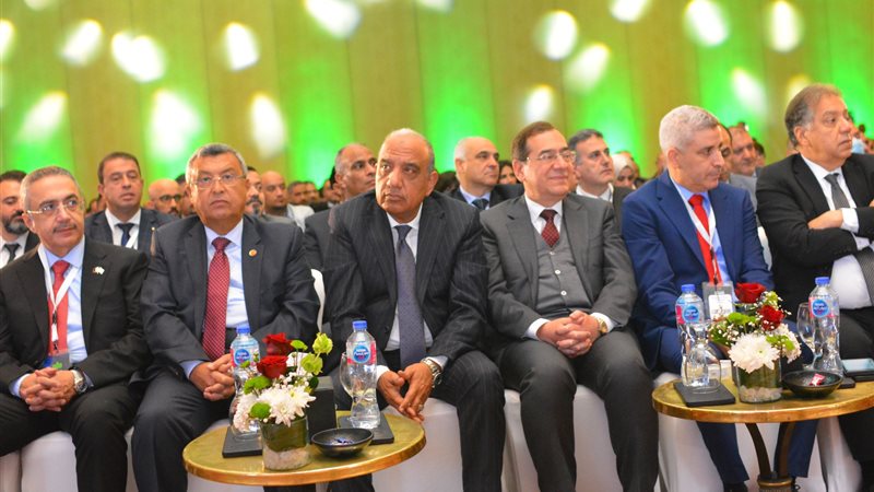 وزير قطاع الاعمال