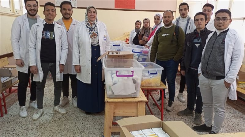 قافلة طبية لجامعة