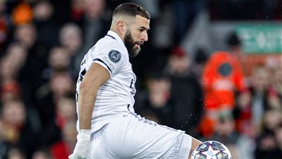 قلق في ريال مدريد بعد تلقي كريم بنزيما عرضا سعوديا مغريا 