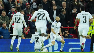 الدوري الإسباني، بنزيما يقود تشكيل ريال مدريد في الديربي أمام أتلتيكو 