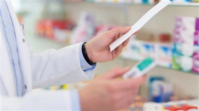  قانون مزاولة مهنة الصيدلة، شروط الترخيص للطبيب البشرى لفتح صيدلية