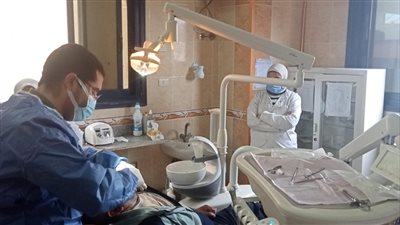 الكشف وتقديم العلاج لـ 848 مواطنا ضمن قوافل جامعة قناة السويس الطبية