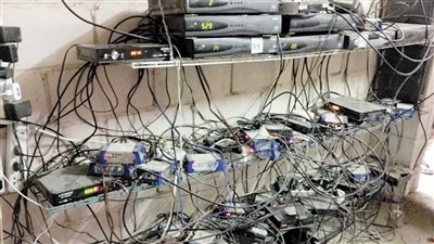 ضبط صاحب محل لبيع أجهزة فك شفرات القنوات الفضائية فى البحيرة 