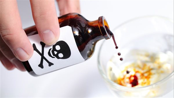 تفسير حلم تناول السم في المنام وعلاقته بالحصول على المال الكثير