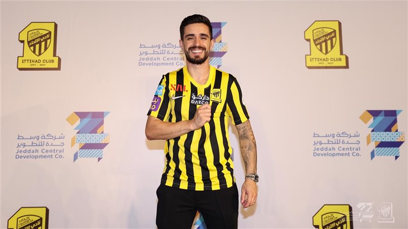 إيجور كورونادو، فيتو