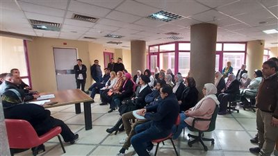 أحمد الشيخ يجتمع بالعاملين في مستشفى الطب الرياضي بمدينة نصر