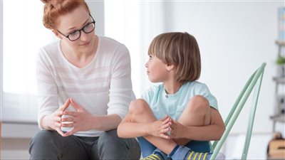 الصحة تكشف 7 فوائد للاهتمام بالحالة النفسية للأطفال