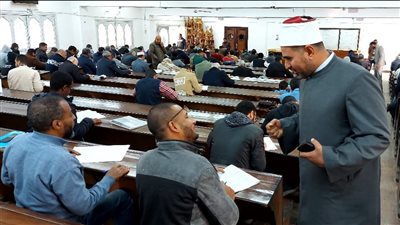 قيادات الأزهر يجوبون المحافظات لمتابعة اختبارات رواق العلوم الشرعية والعربية