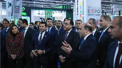 رئيس الوزراء ووزير الرياضة يتفقدان جناح اتحاد الجمباز بمعرض إكسبو 2023