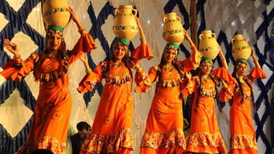 400 فنان مصري وأجنبي بختام فعاليات مهرجان أسوان الدولى العاشر للثقافة والفنون