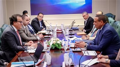 وزير الصحة: توفير كافة سبل الدعم اللازمة لتحسين المؤشرات السكانية