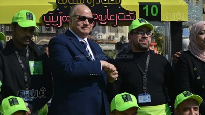 محافظ القاهرة يسلم ذوي الهمم سيارات طعام متنقلة لبدء مشروعاتهم (فيديو وصور)