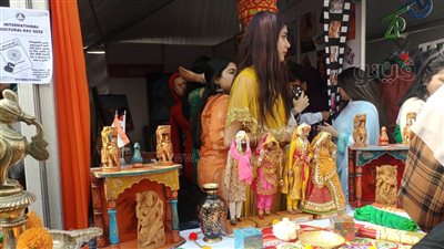 انطلاق فعاليات مهرجان الشعوب في جامعة عين شمس (صور) 