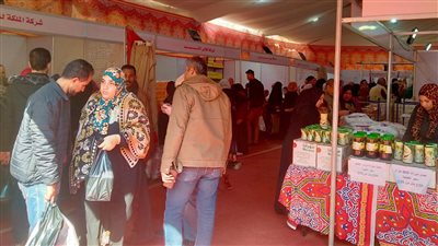 محافظ الجيزة يوجه بزيادة المعروضات بمعارض أهلا رمضان (صور)