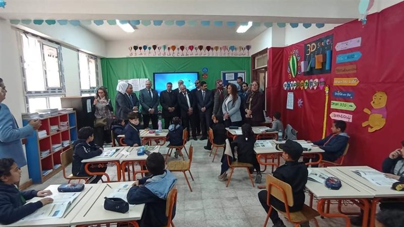 وفد مجلس النواب بمدارس