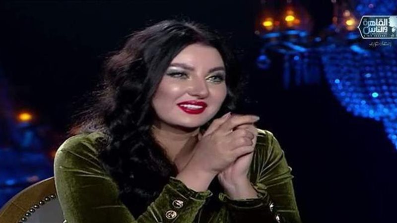 الراقصة صوفينار،
