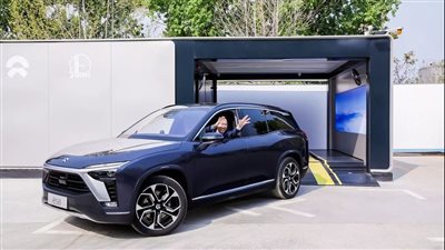 خطوات استبدال بطاريات السيارات الكهربائية في الصين 