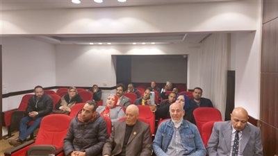 صيادو ميناء الكور شرق الإسكندرية: نواجه أزمة تهدد بقطع أرزاقنا.. والمحافظة ترفض زيادة أعداد المراكب.. والسياحة والمصايف ترد