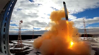 بوتين يوجه بالاستعداد لإجراء تدريبات على الأسلحة النووية