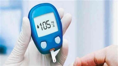 علامات مرض السكر، أبرزها تناول الطعام بشراهة وضعف العينين 