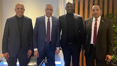 اتحاد الكرة يناقش خطة تطوير الكرة المصرية مع مندوب الفيفا