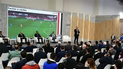 صبحي وعلام يحضران جلسة خارطة النهوض بالكرة المصرية 