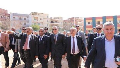 تفاصيل زيارة وزير التعليم للشرقية (صور)