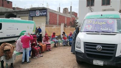 الكشف على 1785 مريضًا في قافلة طبية بالدقهلية