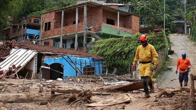 ارتفاع حصيلة ضحايا فيضانات البرازيل لـ54 قتيلا (صور)