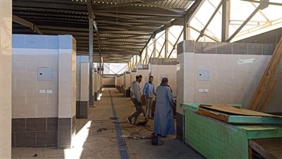 محافظ البحر الأحمر يعلن نقل سوق البركة لمجمع الدهار النموذجي بالغردقة