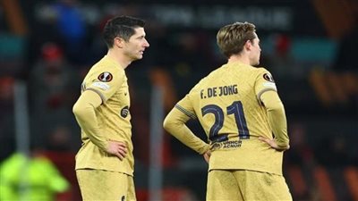 الإصابة تحرم ليفاندوفسكي من المشاركة مع برشلونة في الكلاسيكو ضد ريال مدريد 