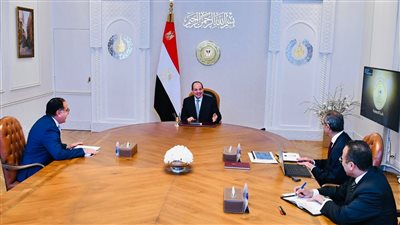 السيسي يكلف بمواصلة جهود تعزيز التحول الرقمي وميكنة الإجراءات الإدارية والحكومية