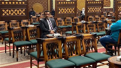 أيمن عزب وشريف خير الله في عزاء المخرج تيسير عبود بمسجد الشرطة (صور) 