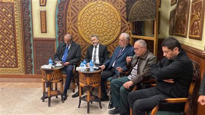 أشرف زكي وإيهاب فهمي يؤديان واجب العزاء في المخرج تيسير عبود (صور)