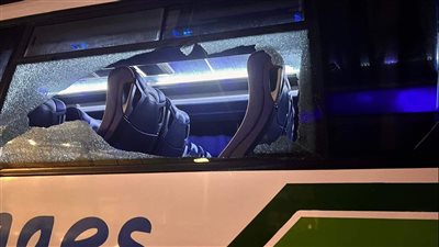 جماهير الترجي تعتدي على حافلة الزمالك في تونس (صور)