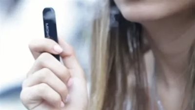 دراسة حديثة: السجائر الإلكترونية تحتوي 240 مادة كيميائية