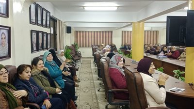 ندوة حول المهارات الأكثر أهمية للتفوق فى العمل والحياة للعاملين في بورسعيد