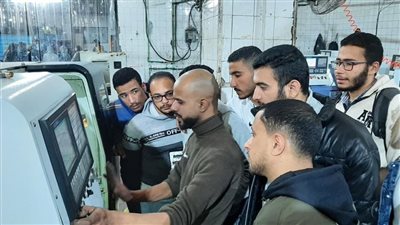 طلاب جامعة الدلتا التكنولوجية في زيارة إلى المنطقة الصناعية بقويسنا 